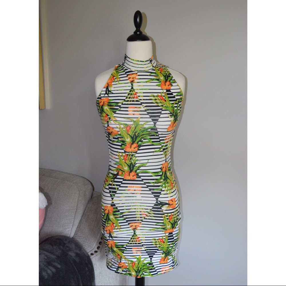 NWOT Mock Neck Bodycon Dress